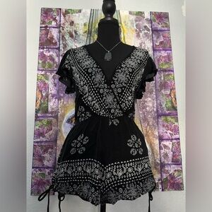 Black and White Floral Women's Romper